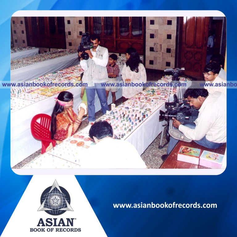 Highest Number of Handmade Ganesha Idols while Blindfolded made by an Individual (Female) in 24 Hours