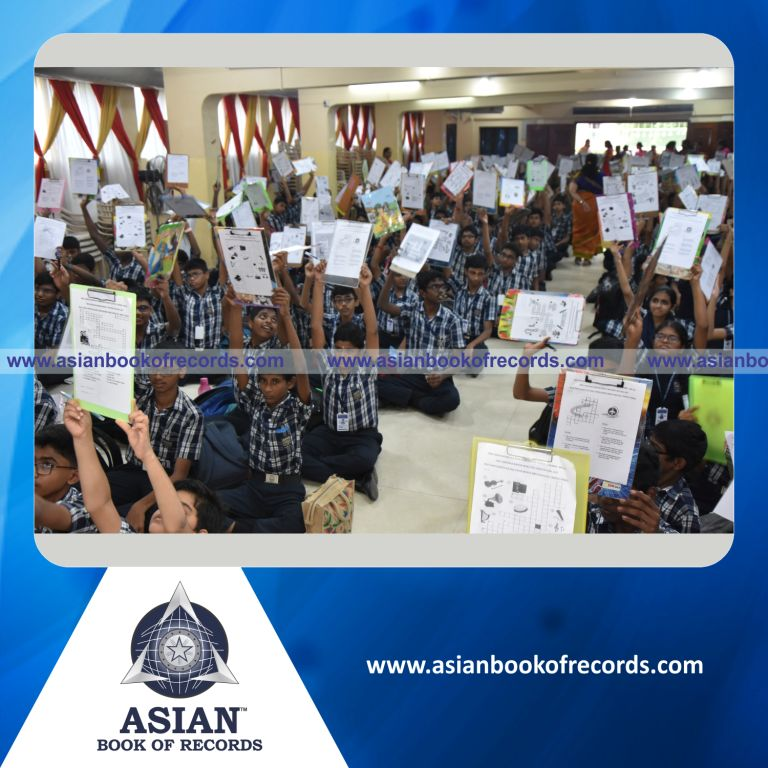 Highest Number of Participants Solving Cross Words Simultaneously (Single Venue)