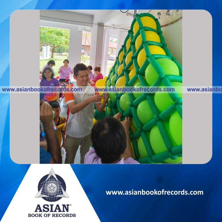 Largest Balloon Ketupat
