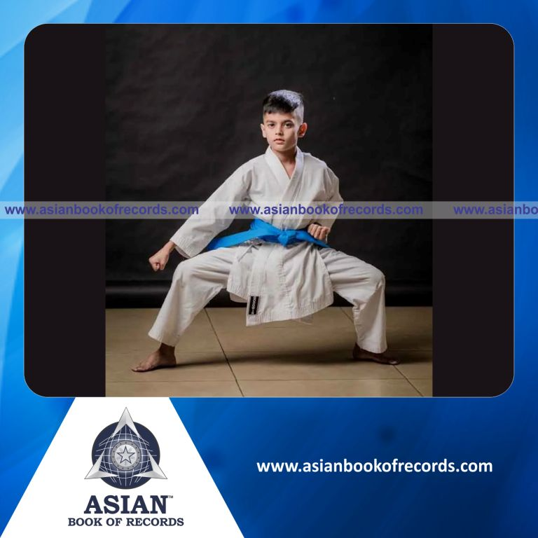 Longest Time Spent Holding a Full Leg Split by an Individual (Minor-Male)