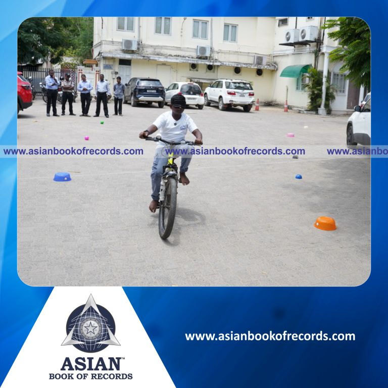 Highest Number of Colours Identified while Blindfolded and Riding a Bicycle in 5 Minutes by an Individual (Minor-Male)